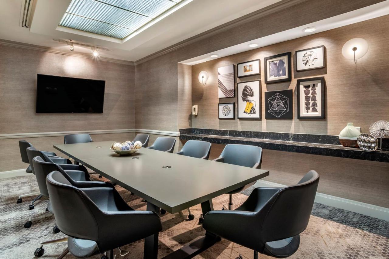 Sheraton Suites Wilmington Downtown Екстериор снимка