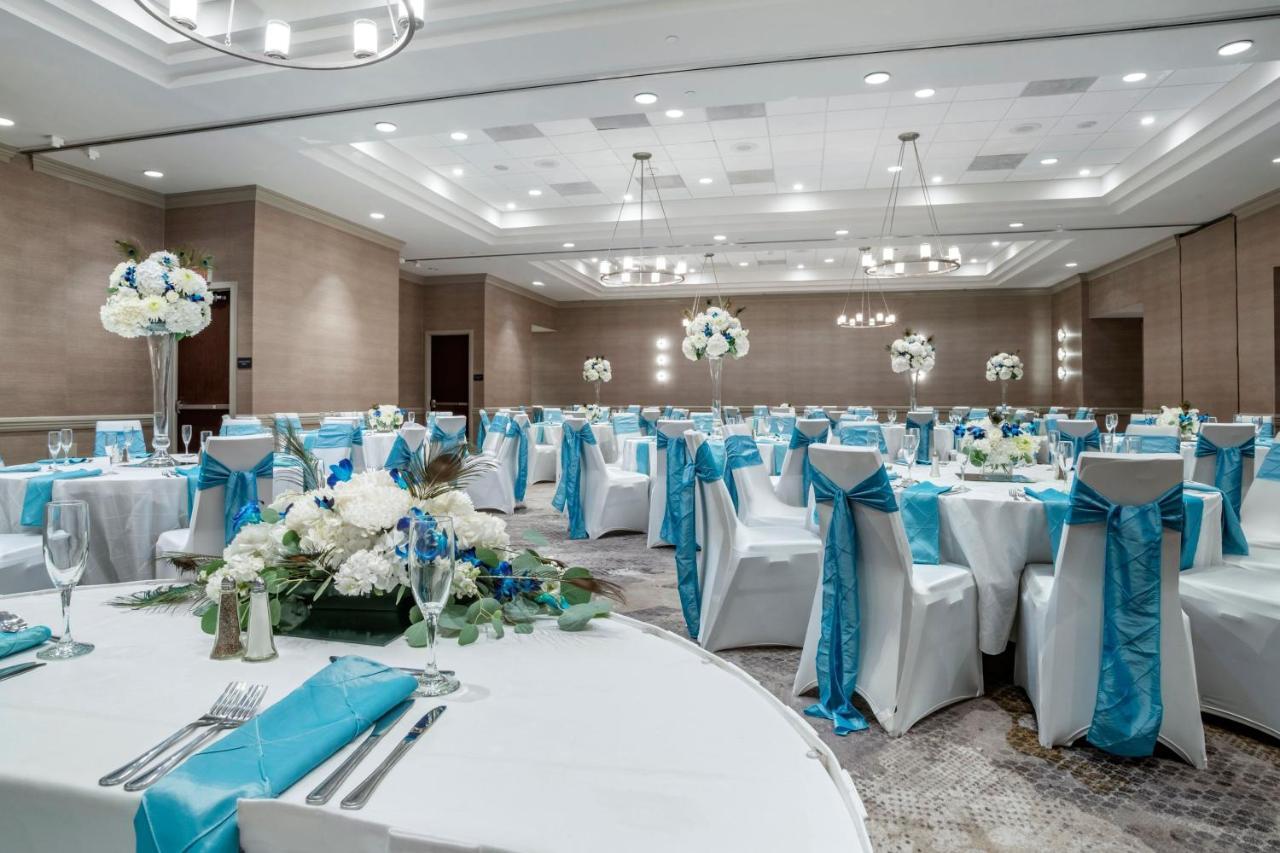 Sheraton Suites Wilmington Downtown Екстериор снимка