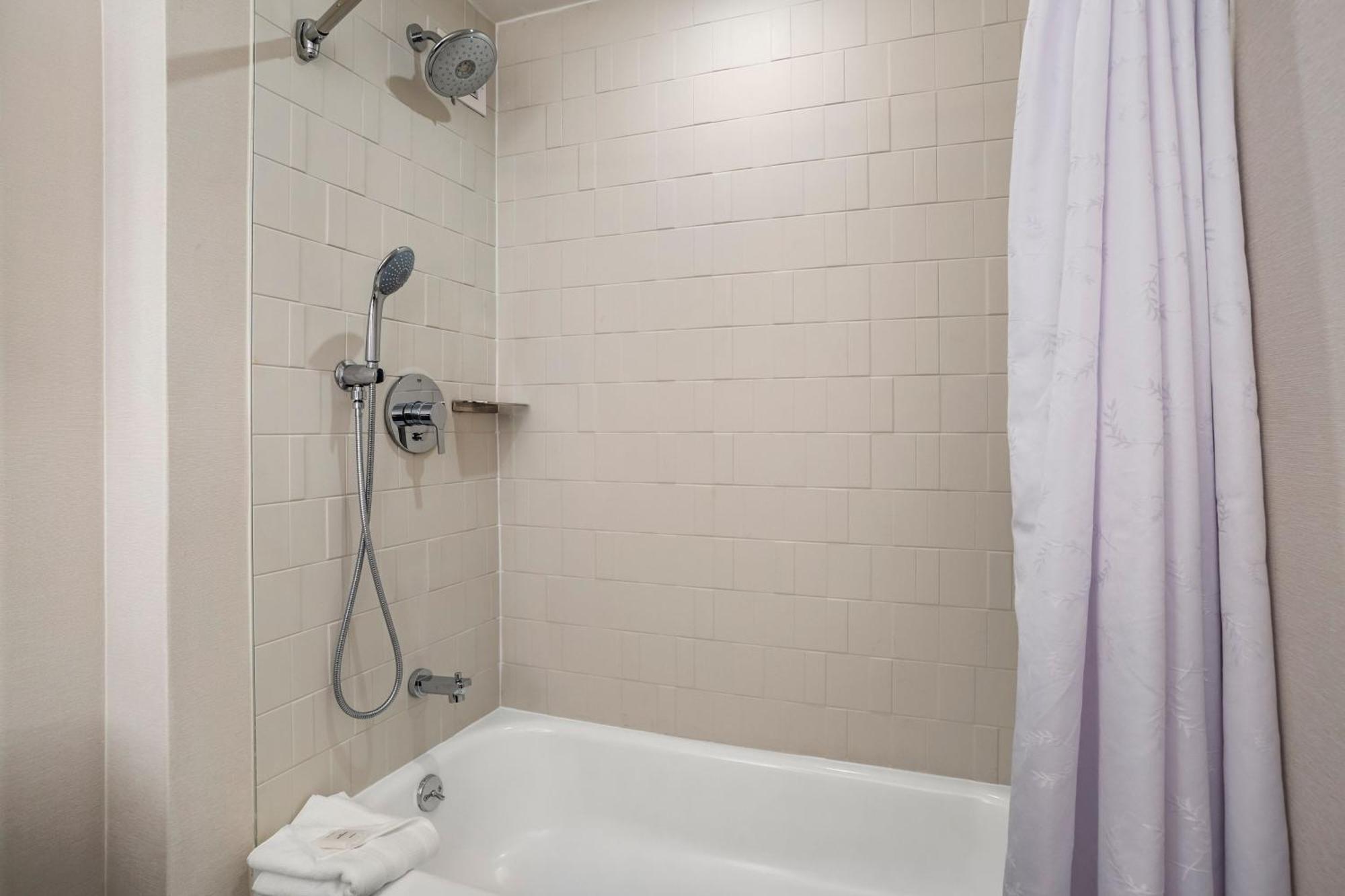 Sheraton Suites Wilmington Downtown Екстериор снимка