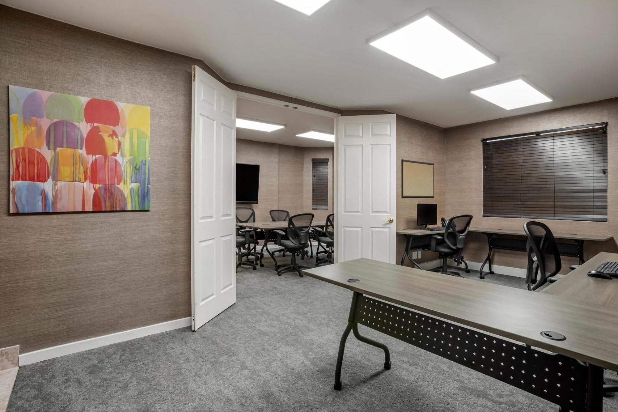 Sheraton Suites Wilmington Downtown Екстериор снимка