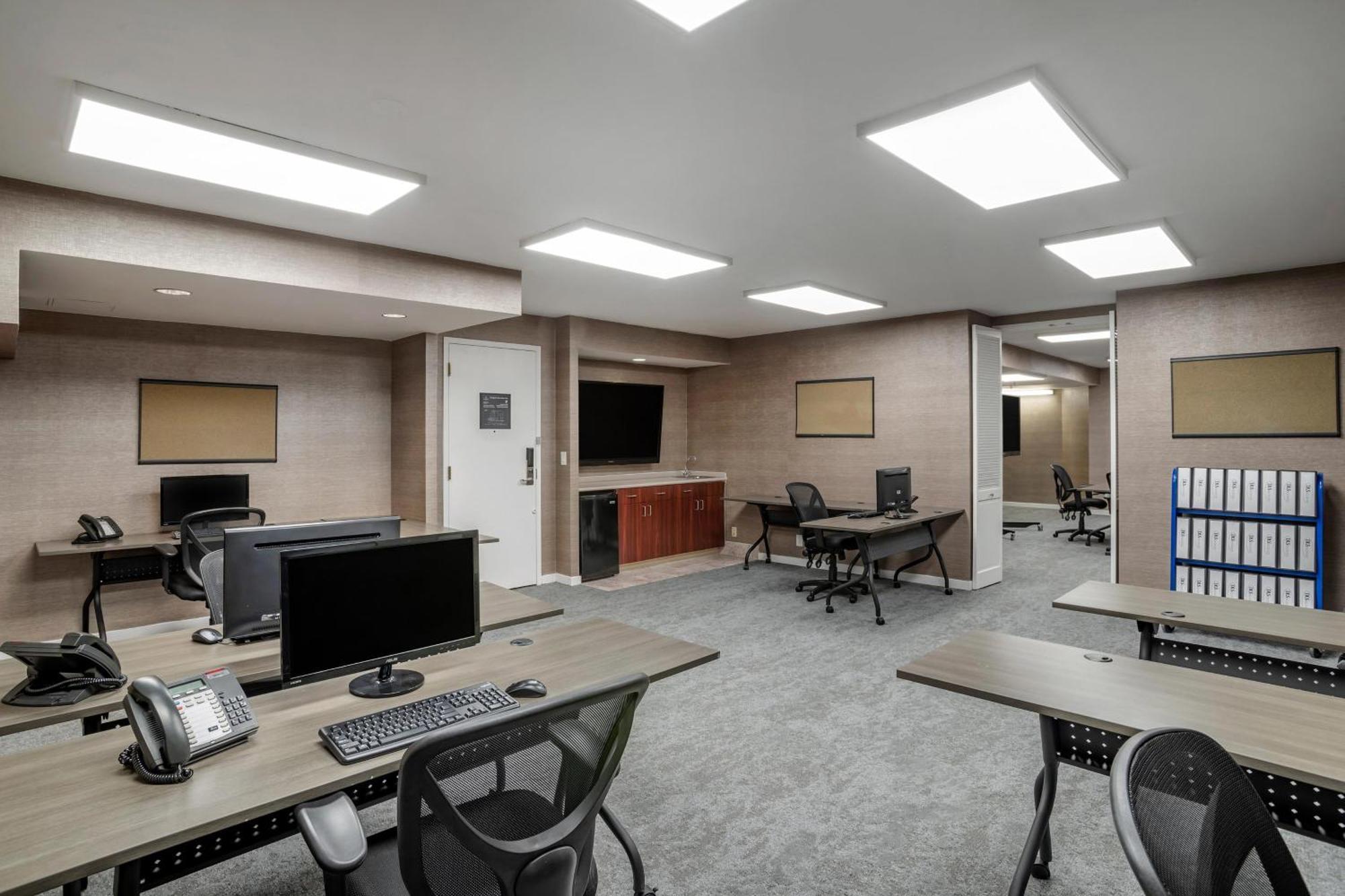 Sheraton Suites Wilmington Downtown Екстериор снимка