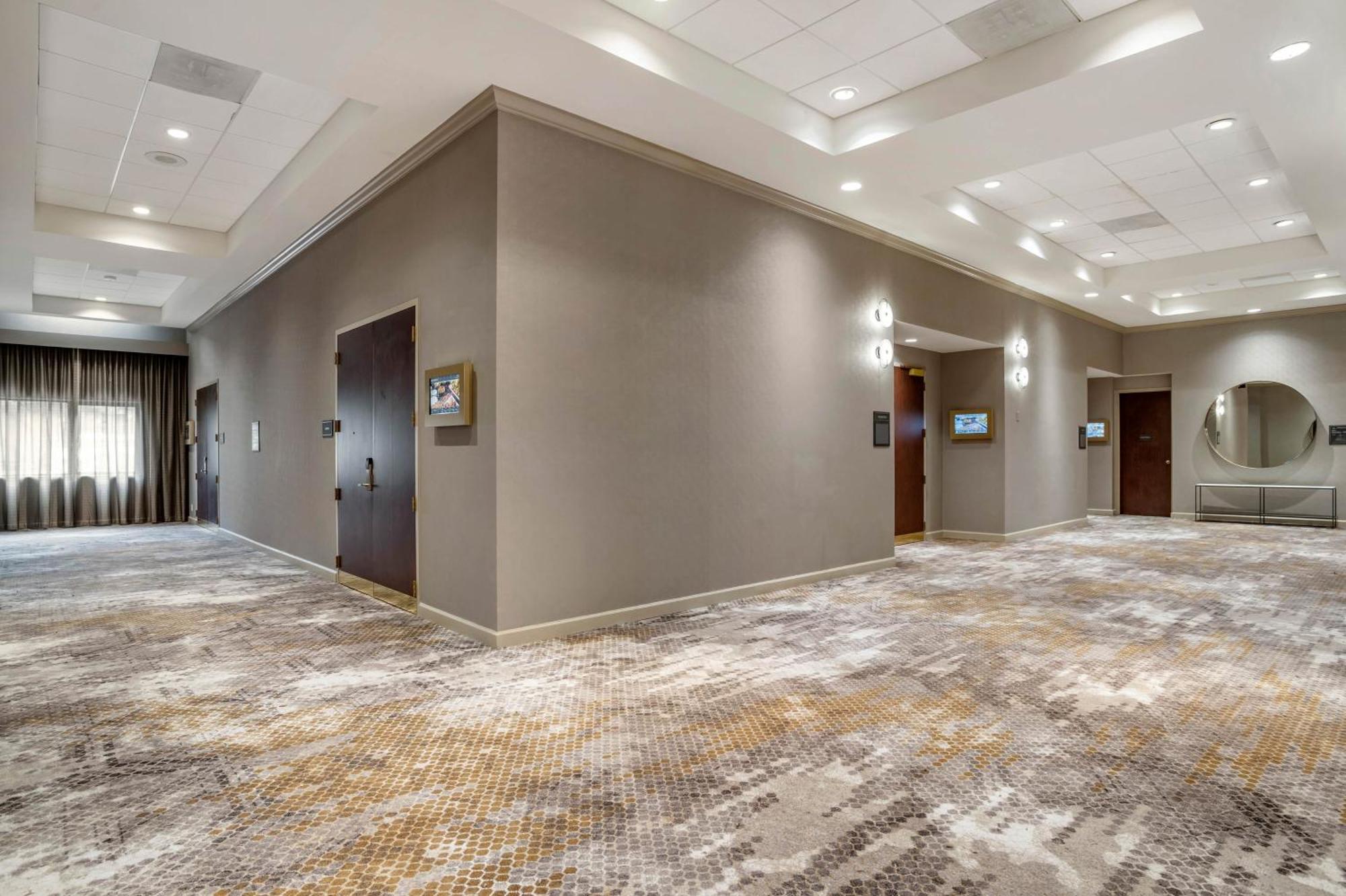 Sheraton Suites Wilmington Downtown Екстериор снимка