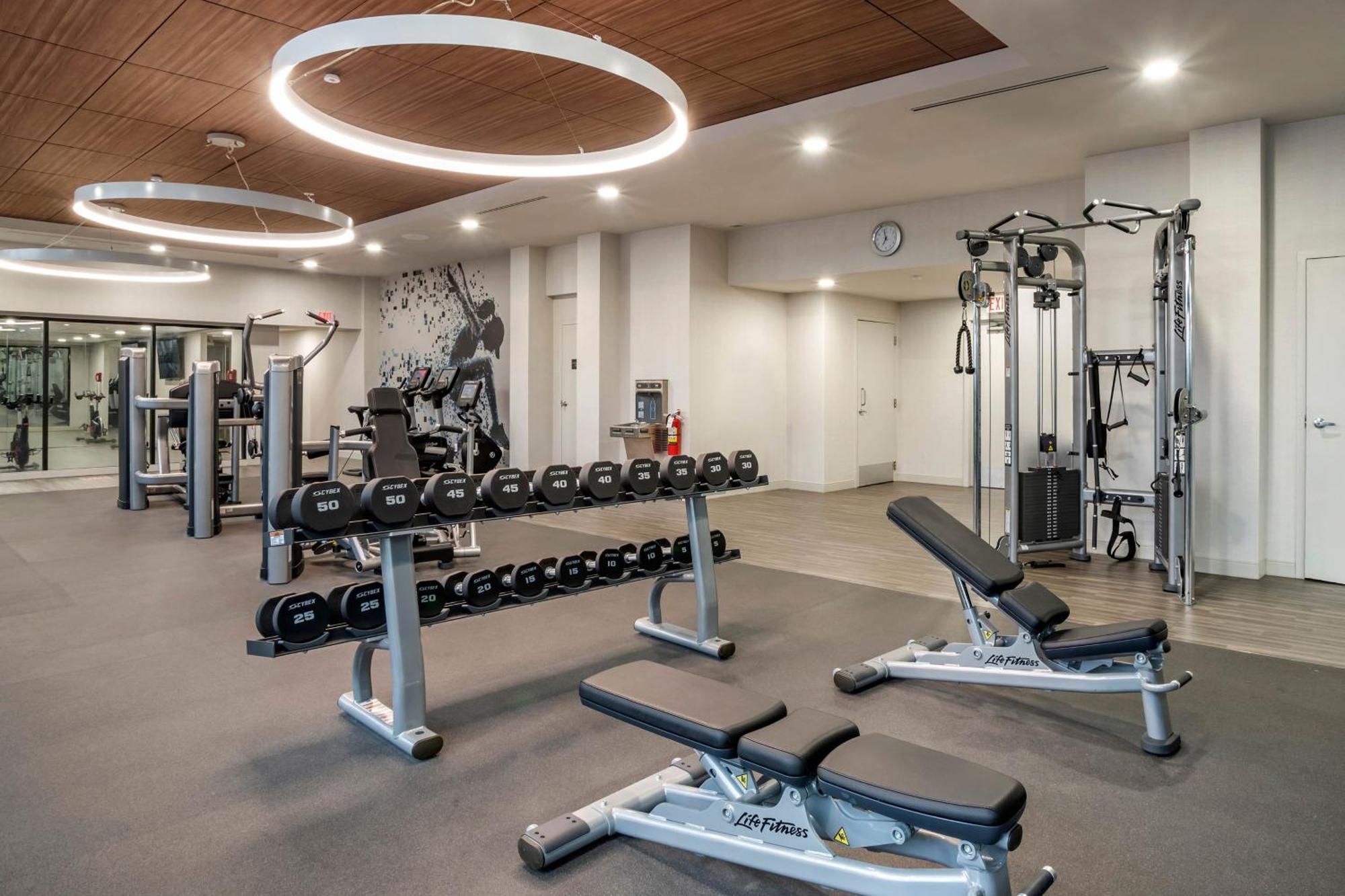 Sheraton Suites Wilmington Downtown Екстериор снимка