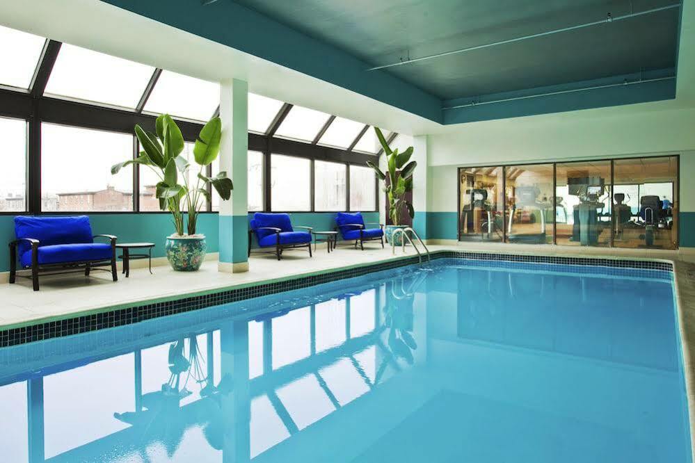 Sheraton Suites Wilmington Downtown Екстериор снимка